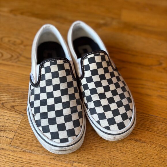 VANS | Classic Slip-On Checkerboard Shoe - Picture 1 of 8